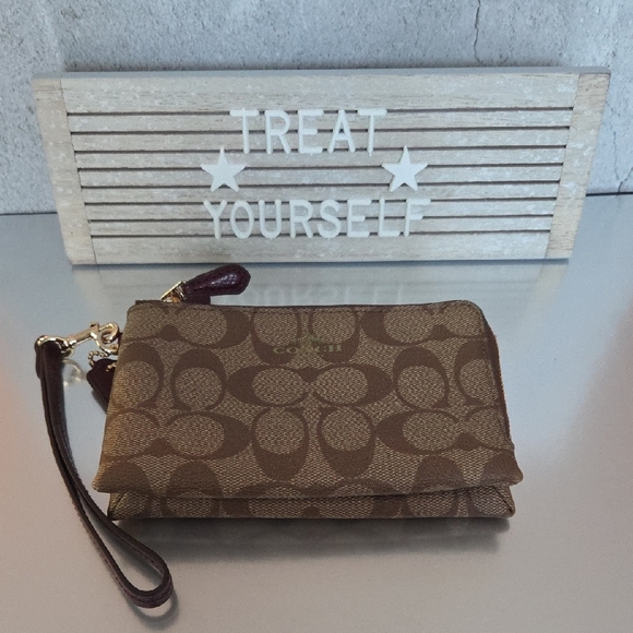 Coach Signature Brown and Sherry Wristlet - Picture 7 of 7
